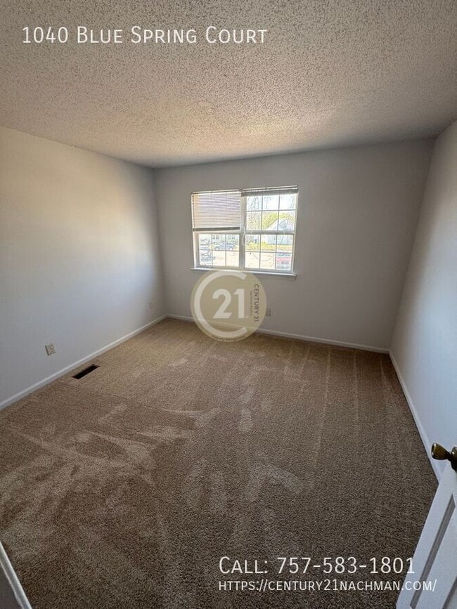 Photo - 1040 Blue Spring Ct