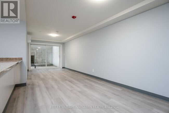 Photo - 10 Queen St Unit 002