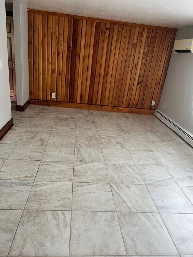 Photo - 212-304 Rano Blvd