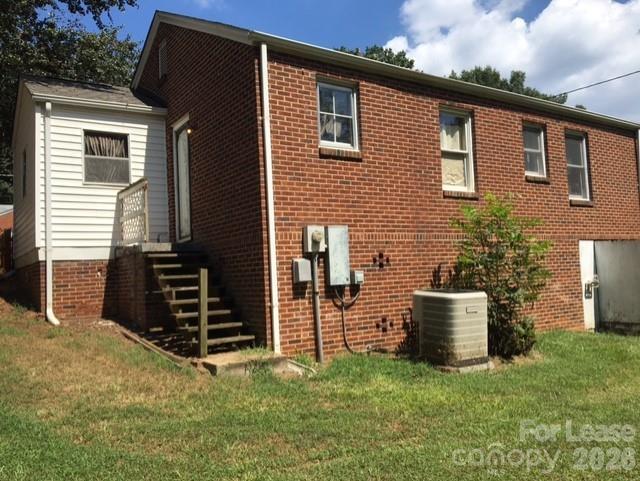 Photo - 327 Westwood Dr
