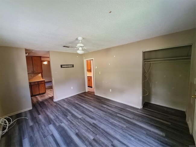 Photo - 1102 Jameswood Ct