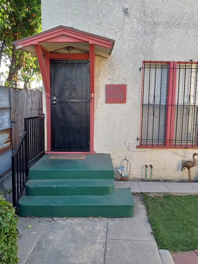 Building Photo - 4503 S Wilton Pl Unit #1