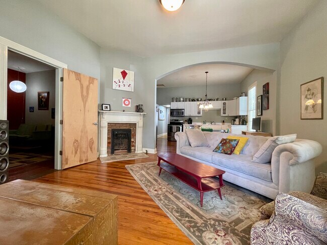 Photo - 505 Humes Ave NE