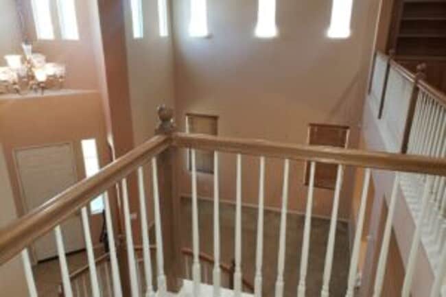 Building Photo - Large Orange Crest 5 bedroom 4.5 bathroom