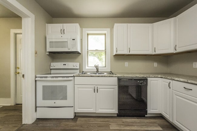 Photo - 2 Bedroom 1 Bath Fully Remodeled