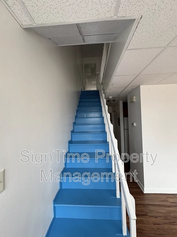 Photo - 112 W Franklin St Unit 4