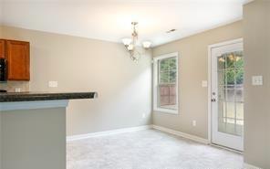 Photo - 377 Roanoke Dr