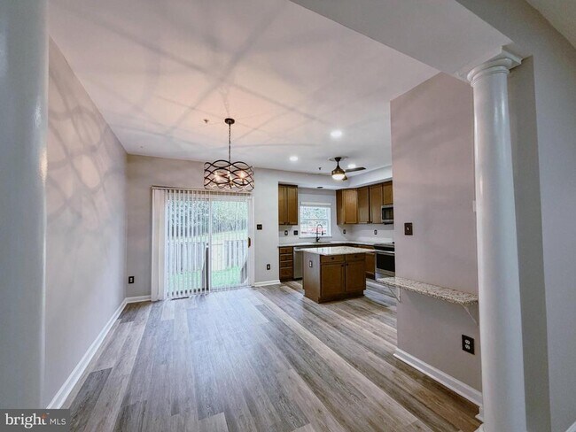 Photo - 9837 Sherwood Farm Rd