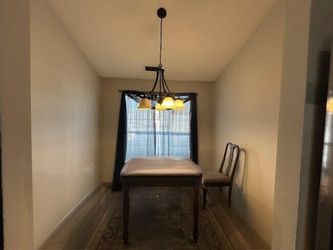 Photo - 6031 Ambassador Dr