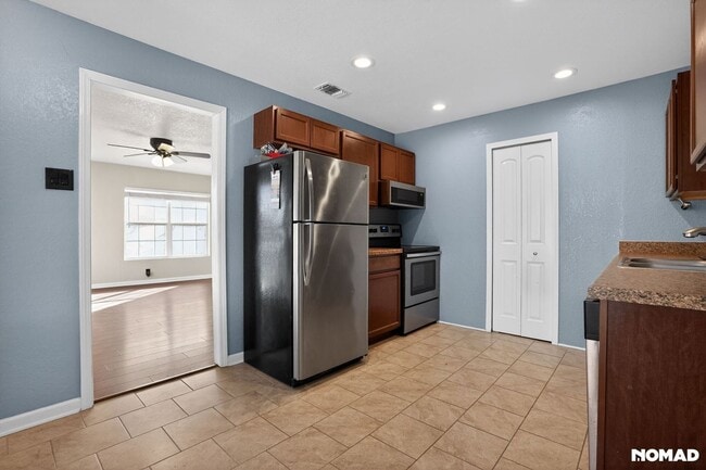 Photo - 254 Freiling