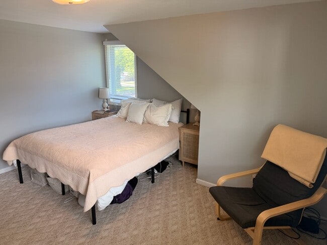 Photo - 304 3rd St NE Unit Apt C