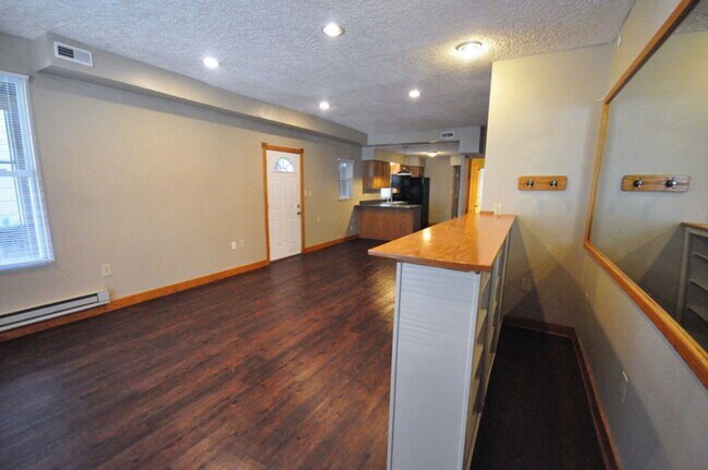 Photo - 61 McMillen Ave