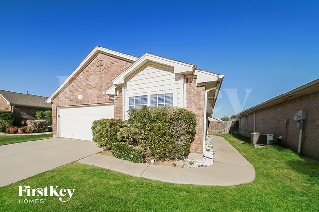 Photo - 6412 Regina Dr