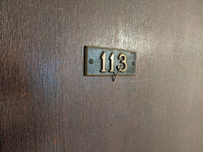 Photo - 517 W Brompton Ave