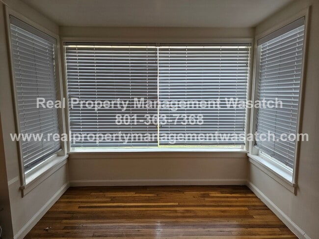 Photo - Check Out This 4 Bedroom 2 Bathroom Home i...