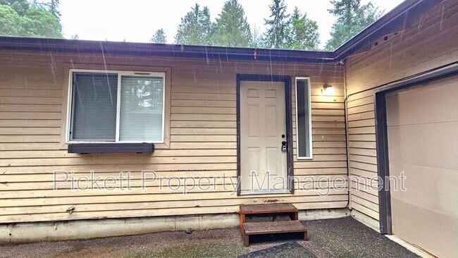 Photo - 6449 Lewis NE Dr