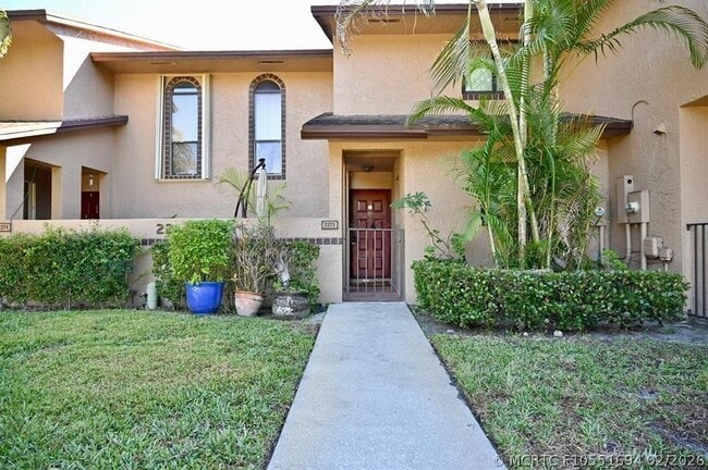 Building Photo - 2372 NW 39th Ave