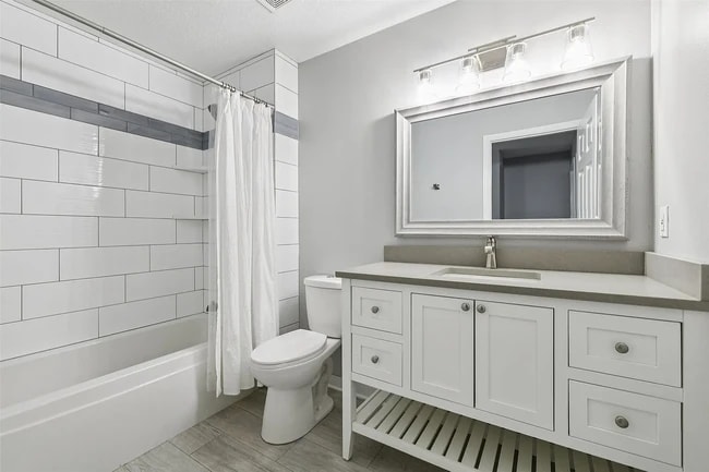 Photo - 811 Burr Oaks Dr Unit 407