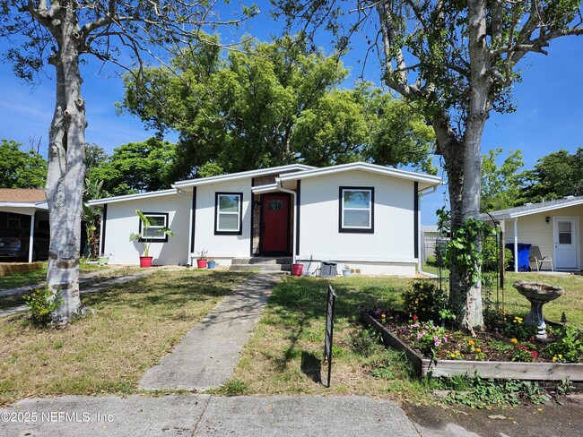 Photo - 126 Phoenetia Dr House
