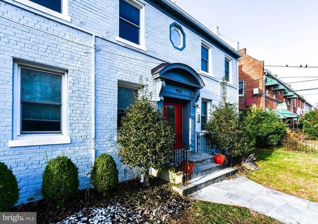 Photo - 913 Quincy St NE Unidad 3