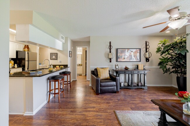 003_Palermo_1B_1310_0925_S - The Park at Palermo Apartments