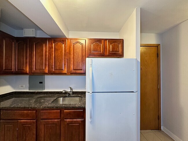 Photo - 4180 N Marine Dr Unit 9031