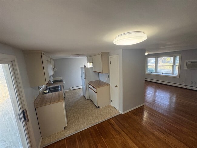 Photo - 169 Vermont Ave