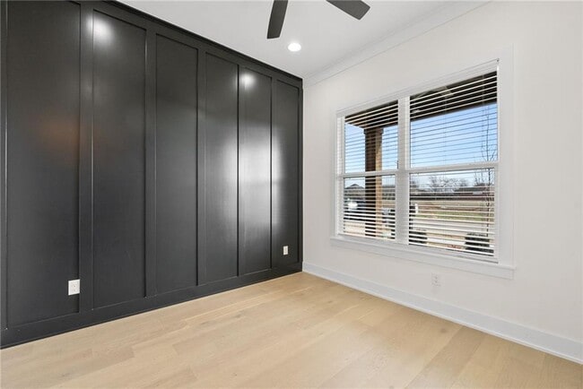 Photo - 6114 S 40th Pl