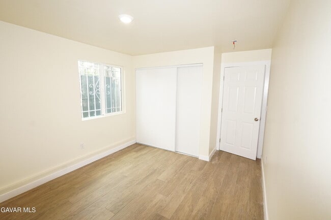 Photo - 448 W 41st Pl