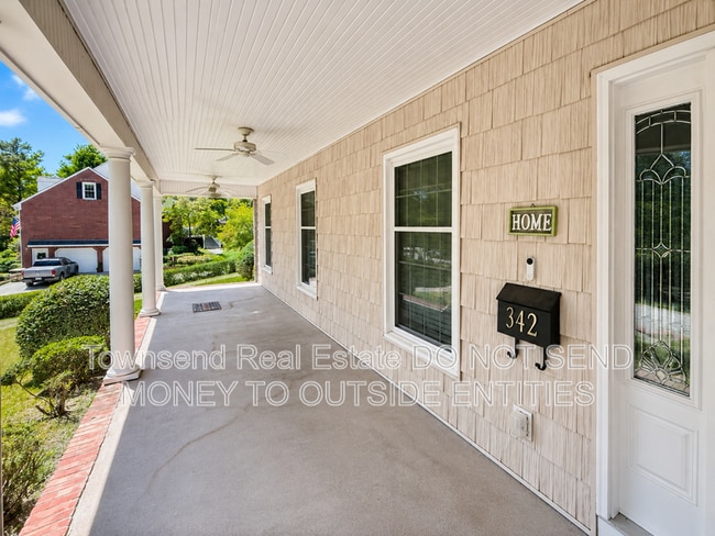 Photo - 342 Devane St