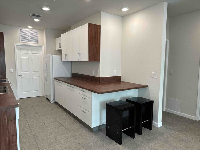 Photo - 7410 SW 10th Ct Unit 201
