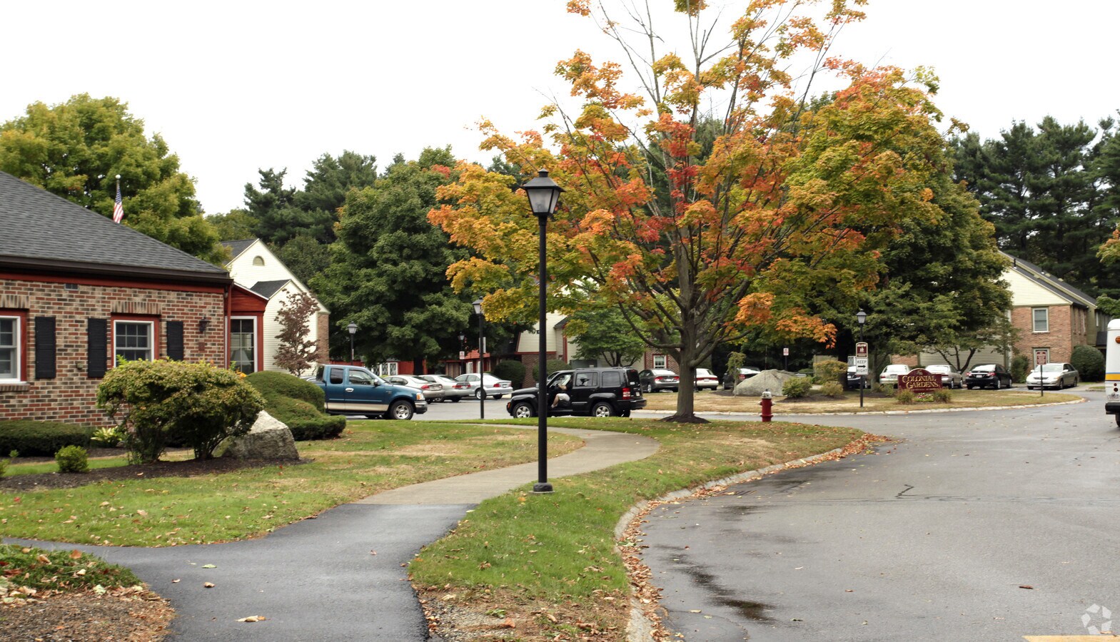 Photo - Colonial Gardens