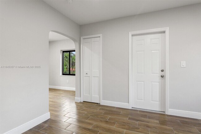 Photo - 1136 SW 12th Ct Unidad 1136