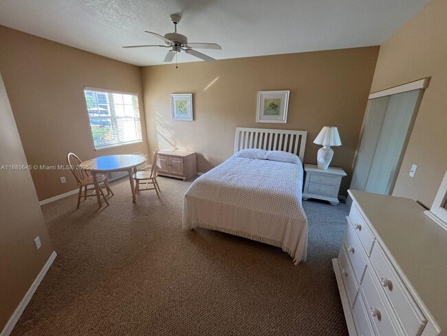 Building Photo - 9894 Perfect Dr Unit 21