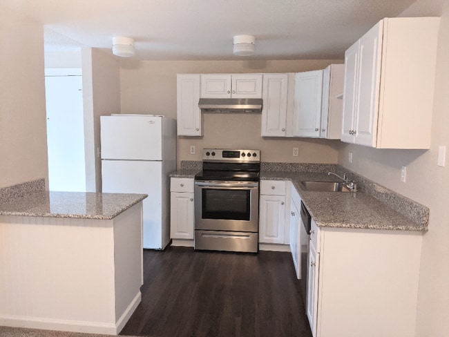 Building Photo - 1150 Sunset Blvd NE Rental