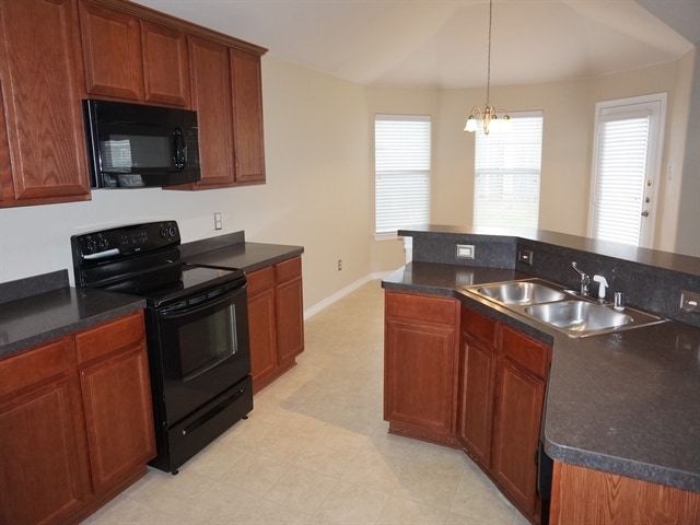 Photo - 1708 Griffin Ln