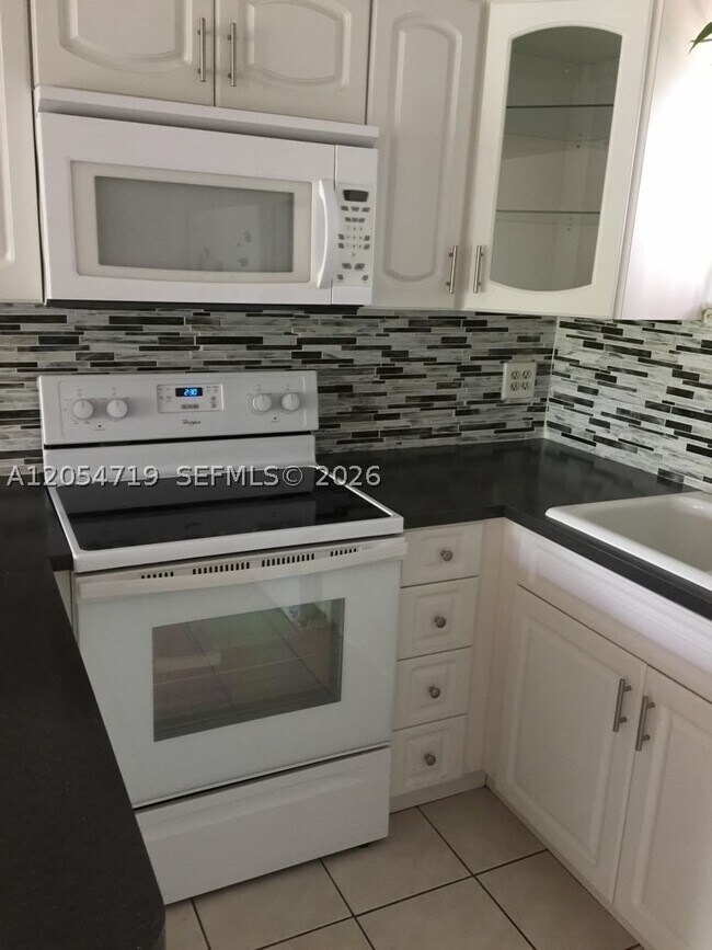 Photo - 8290 Lake Dr Unit 548