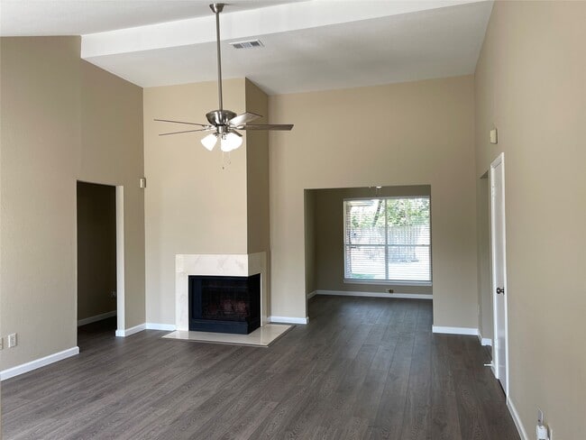 Photo - 3611 Shadow Trail