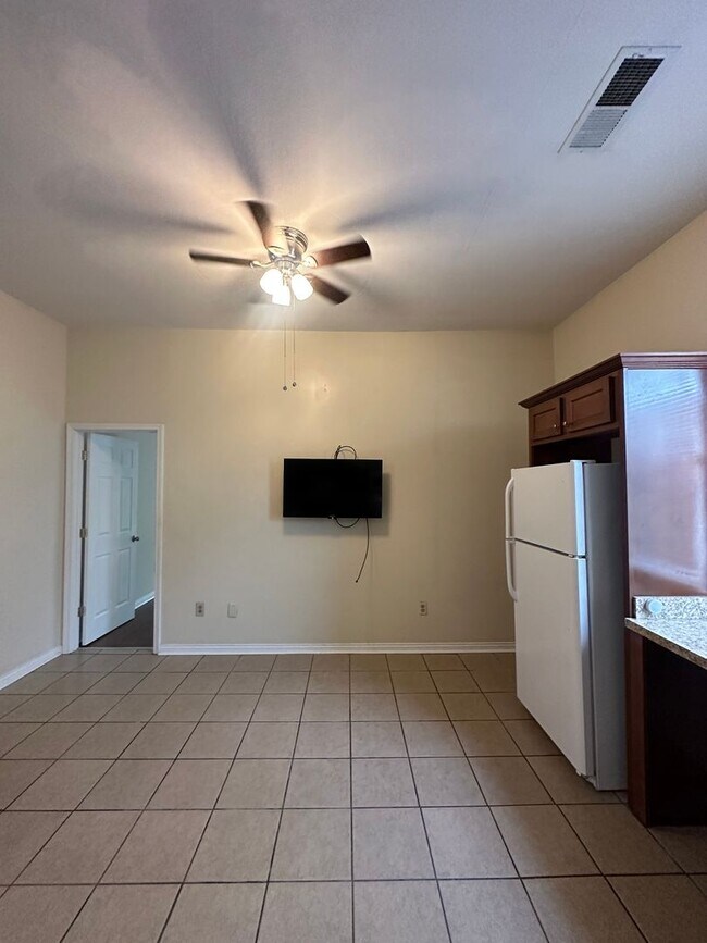 366 S Broadway Park Unidad 4