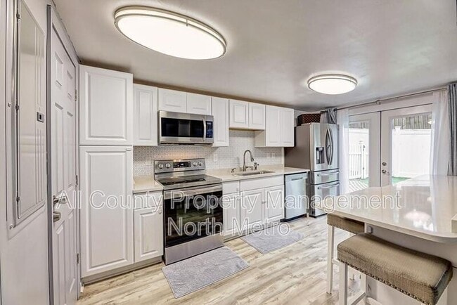 Photo - 5606 Roberts Dr