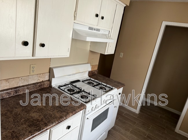 Photo - 940 Pebblebrook Dr