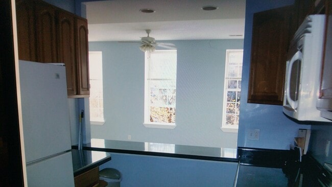 Photo - 19 S Broadway Unidad 2F