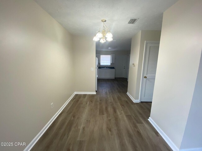 Photo - 711 N 9th St