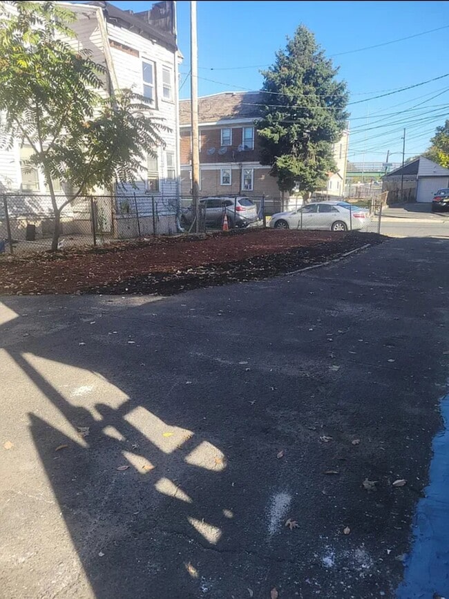 51 Arverne Ter Unit 2