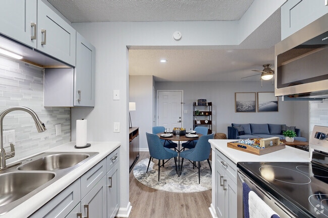 1BD 1BA 700SF The Elm