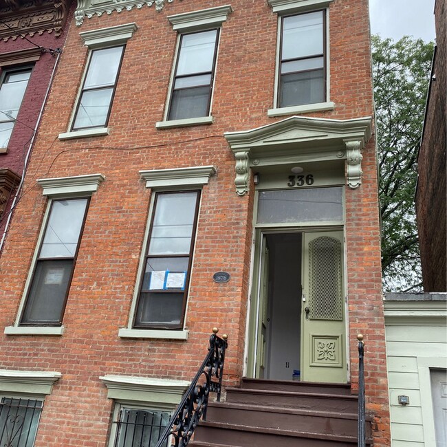 Building Photo - 336 Clinton Ave Rental