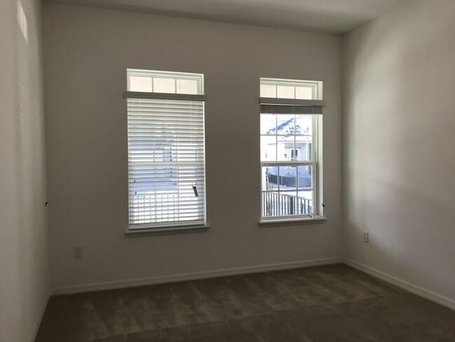 12928 Westside Vlg Lp
