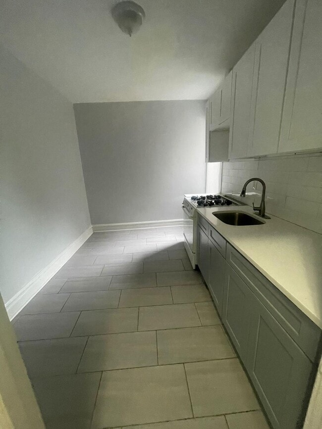 Photo - 125 Osborne Ter Unit 17