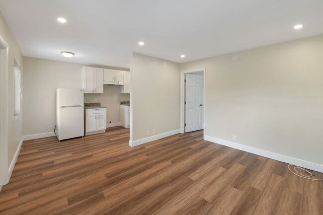 Photo - Newly Renovated spacious one bedroom one b... Unidad 15