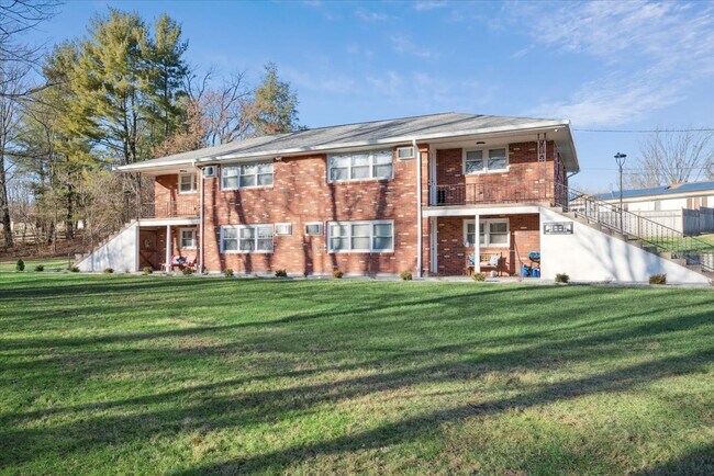 Photo - 285 Stamets Rd Unit 285 Stamets Rd Apt 2